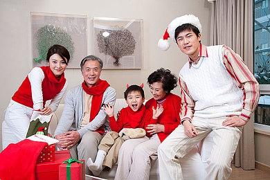 在Geoff科隆展开幕夜节目上展示作品并不便宜